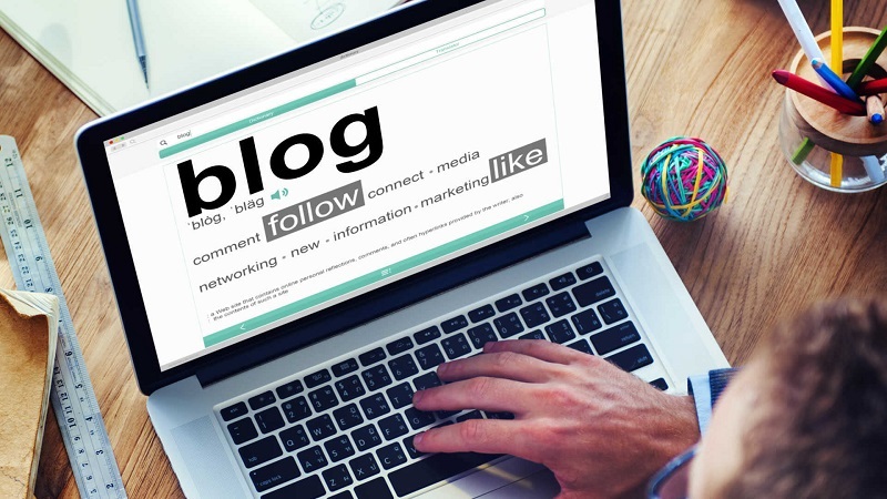 Blogs hay weblog là loại hình content viết theo dạng nhật ký ngay trên website